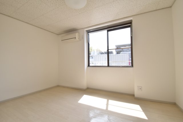 居室・リビング　※他部屋参考写真