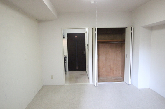 居室・リビング　※別室の写真です