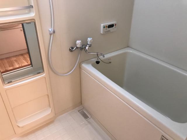 バス・シャワールーム　バス