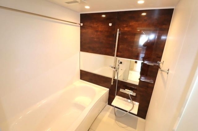 バス・シャワールーム　浴室