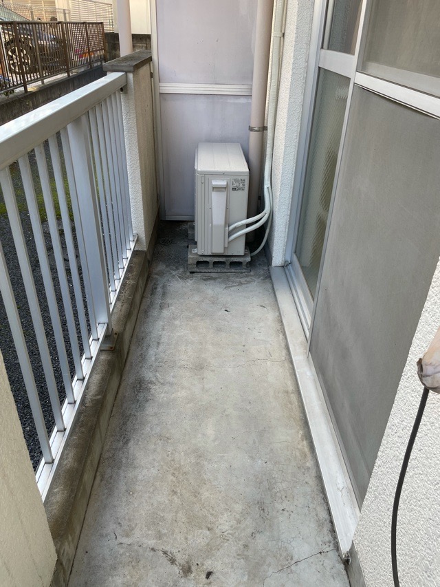 バルコニー　同物件、別部屋の写真となります