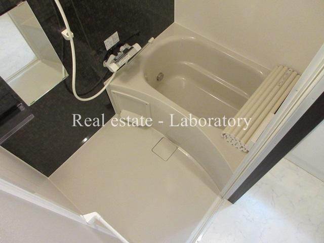 バス・シャワールーム　※参考として他のお部屋の写真