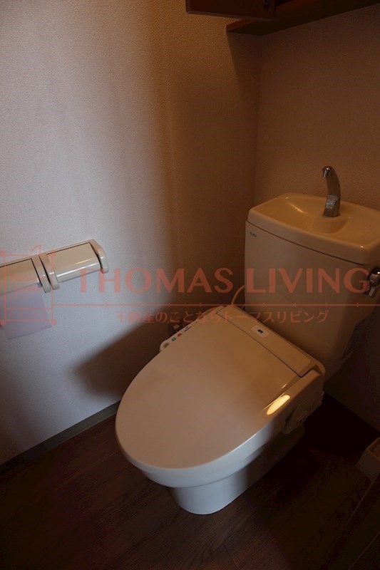 トイレ　写真は別号室です。