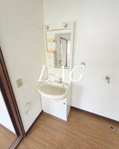 洗面設備　洗面台です。