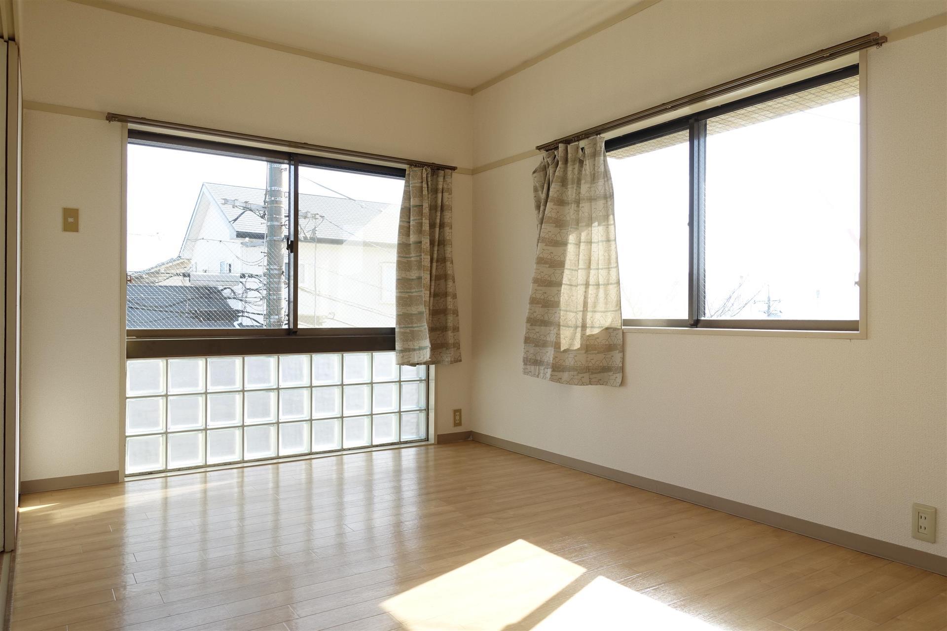 その他部屋・スペース　二面採光で明るい洋室6帖♪