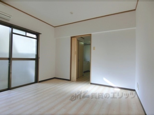 居室・リビング　洋室