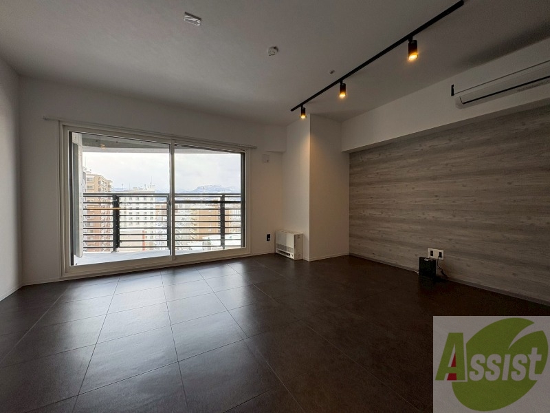 居室・リビング　広々としたリビングですね。使い勝手がよさそうですね！