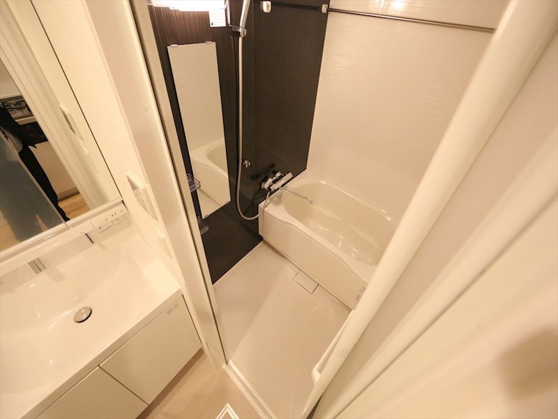 バス・シャワールーム　バスルーム　浴室暖房乾燥機付き