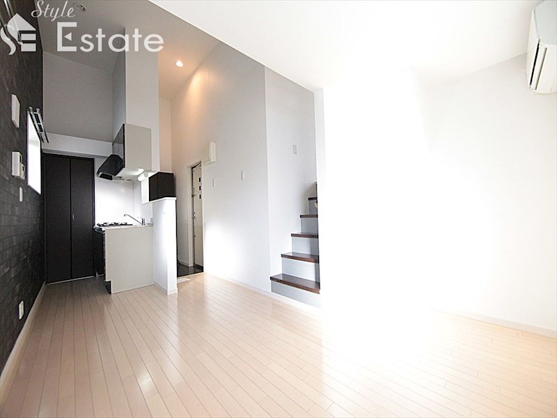 居室・リビング　内装