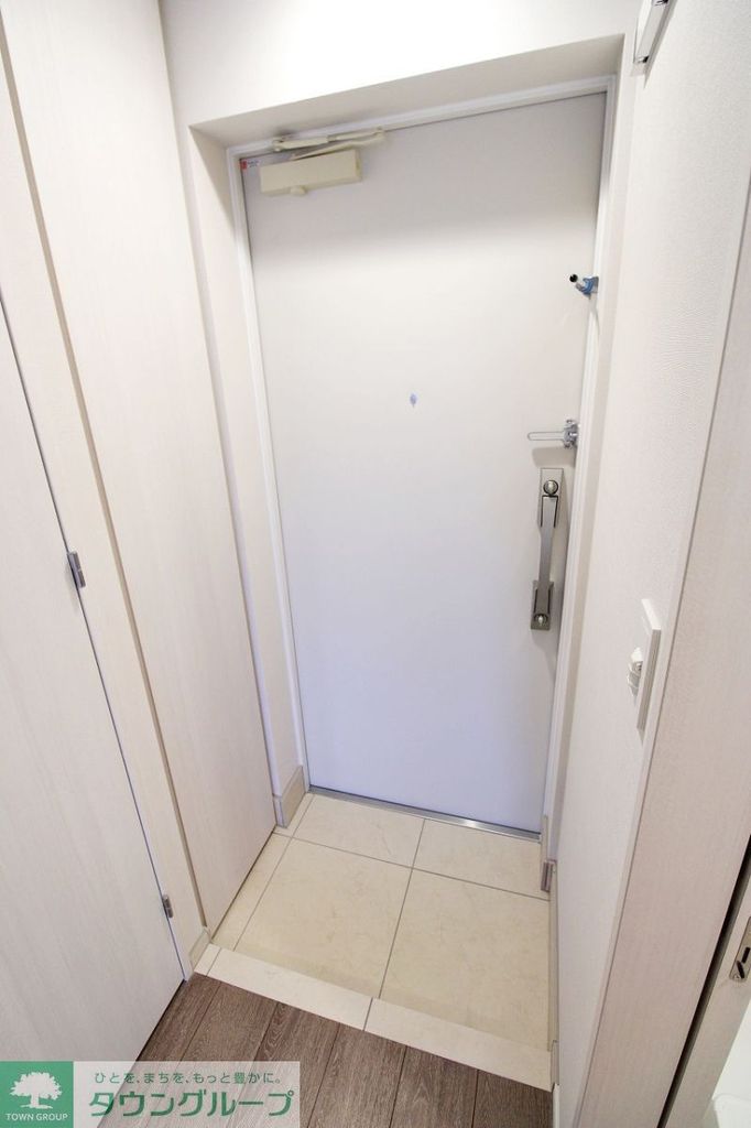 玄関　お部屋探しは株式会社　タウンハウジング　までお気軽にお問合…