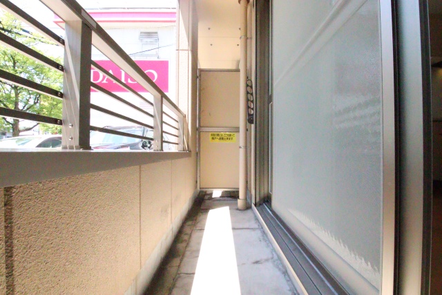 バルコニー　※別室の参考写真の為、現況優先です。