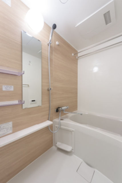 バス・シャワールーム　※写真は同タイプ住戸です。