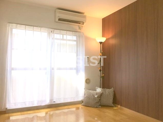 居室・リビング　内見可能♪お電話がご案内スムーズです♪オンラインもOK♪