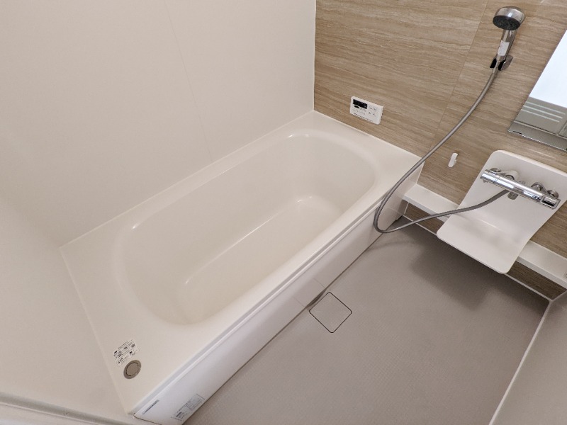 バス・シャワールーム　図面と現状に相違がある場合には現状を優先