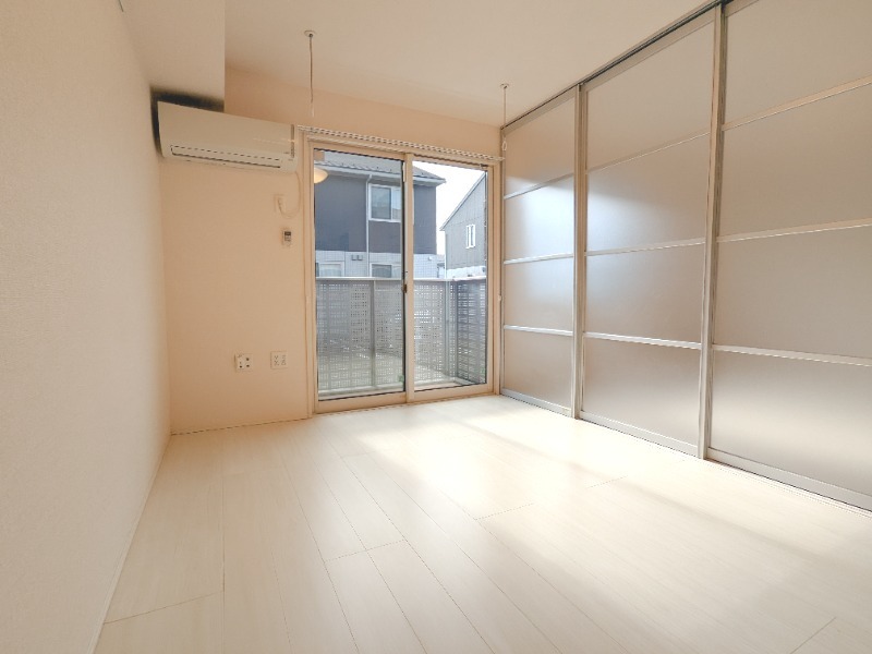 居室・リビング　図面と現状に相違がある場合には現状を優先