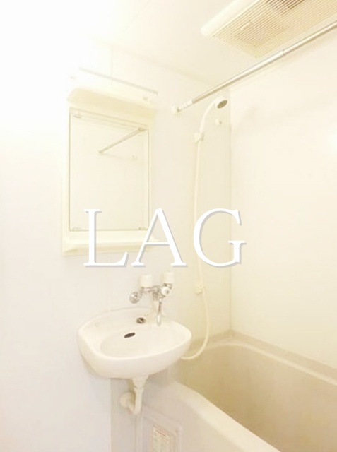 バス・シャワールーム　お風呂です。