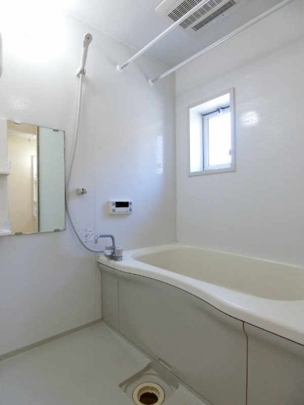 バス・シャワールーム　図面と現状に相違がある場合には現状を優先