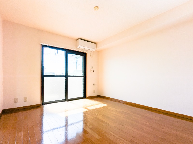 居室・リビング　図面と現状に相違がある場合には現状を優先