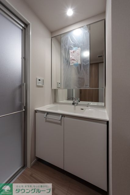 洗面設備　※写真は同タイプ住戸です。