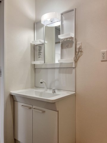 洗面設備　広い洗面スペース