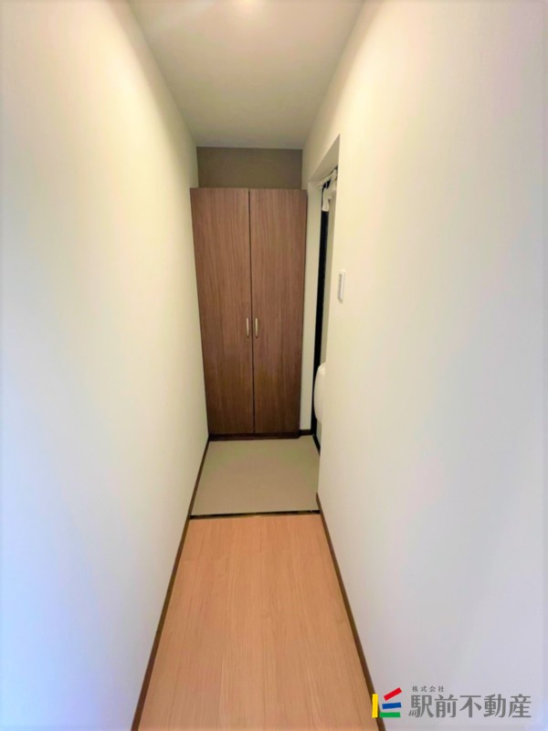 玄関　１０１号室の写真です