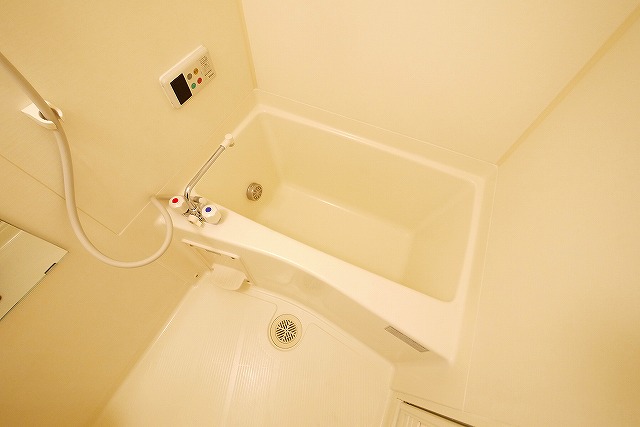 バス・シャワールーム　お風呂で日々の疲れを落としましょう