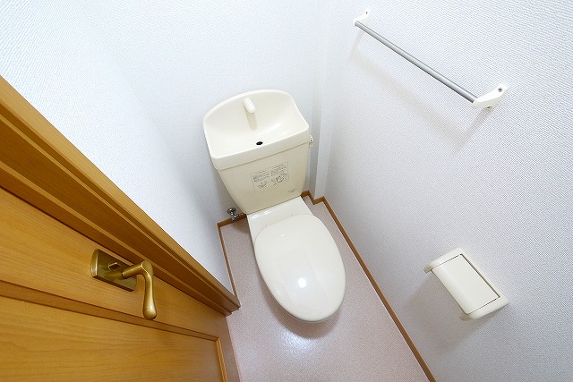 トイレ　ゆったりとした空間のトイレです