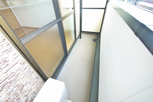 バルコニー　バルコニーがあります