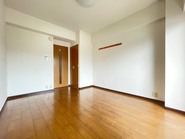 居室・リビング　別号室の写真です