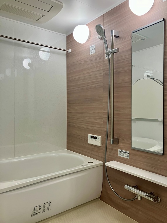 バス・シャワールーム