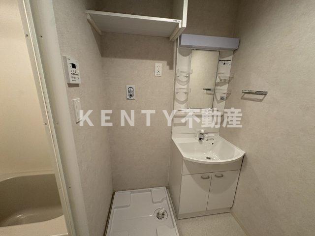 洗面設備　独立洗面台です