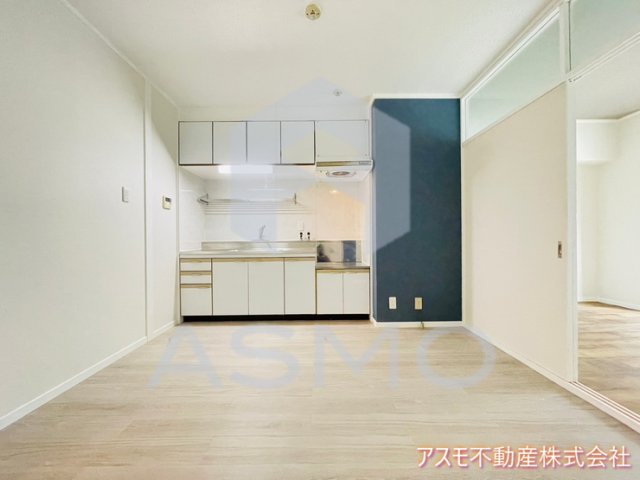 居室・リビング　同マンション別部屋　参考写真