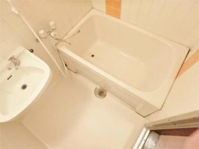 バス・シャワールーム　嬉しいバストイレ別