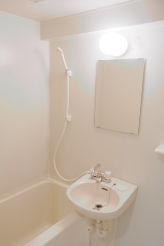 バス・シャワールーム　※別室参考写真です。