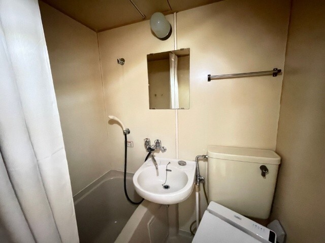 洗面設備　モデルルーム写真です。