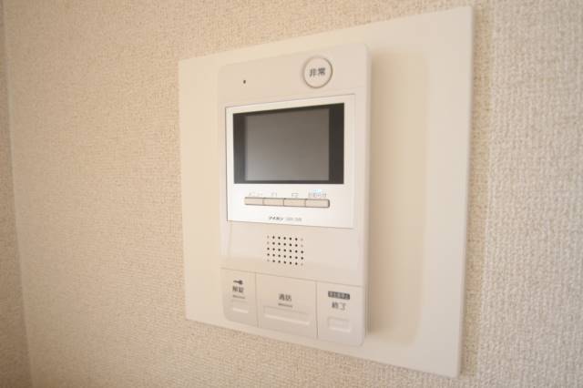 セキュリティ　ＴＶモニター付きで来客者を確認できます。