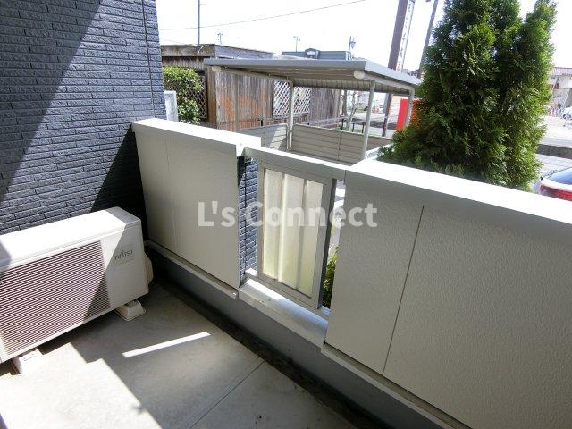 バルコニー　晴れた日には洗濯物もたくさん干せます。