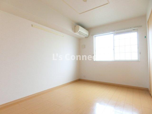 その他　洋室にもエアコン付きです。