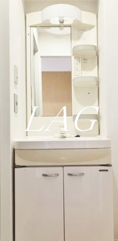 洗面設備　独立洗面台です。