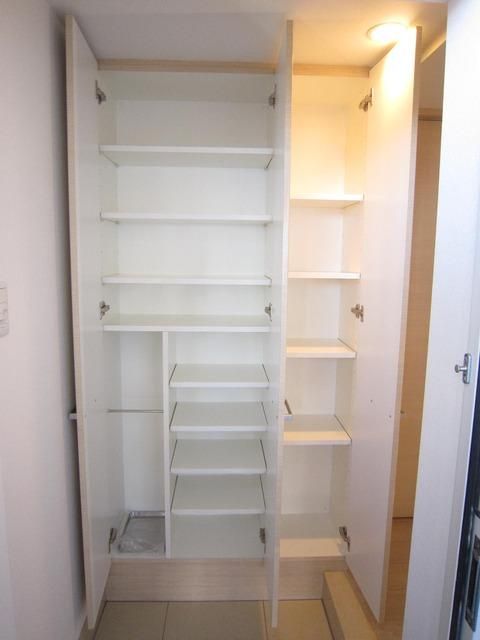 玄関　たっぷりシューズＢＯＸ