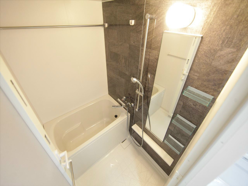 バス・シャワールーム　浴室暖房乾燥機付　24時間換気機能付バスルーム