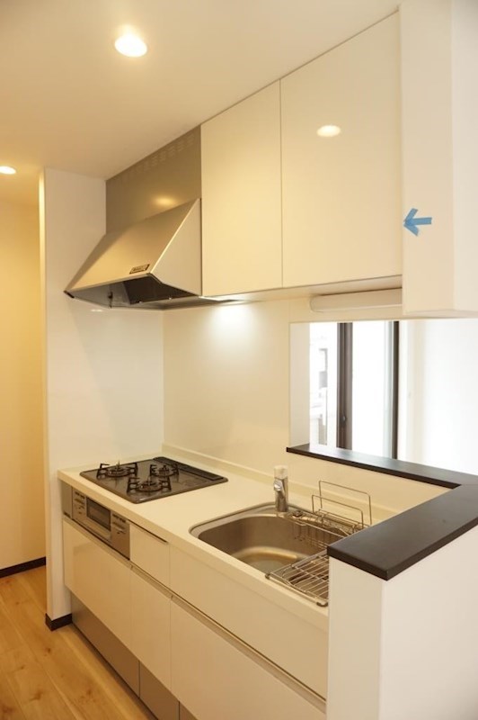 キッチン　３口ガスコンログリル付システムキッチン