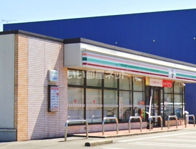 コンビニ　セブンイレブン鹿本（コンビニ）まで2157m