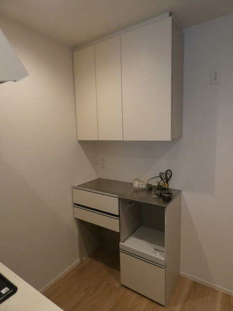 その他　★食器棚付きです★