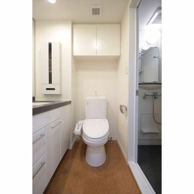 トイレ　別部屋参考写真