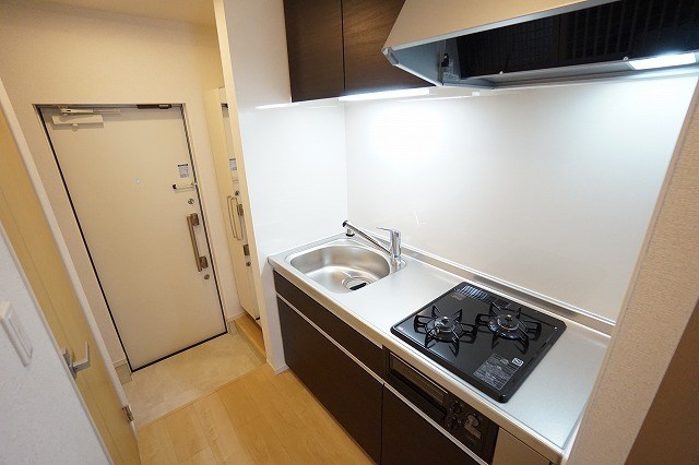 キッチン　2口コンロ・グリル付きです。