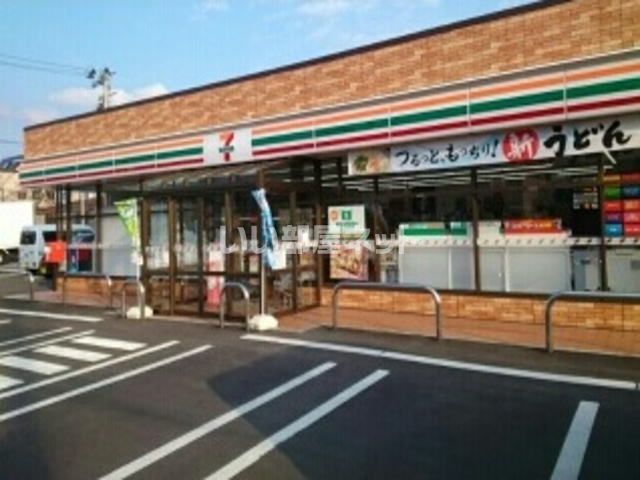 コンビニ　セブンイレブン 青森花園2丁目店（コンビニ）まで695m