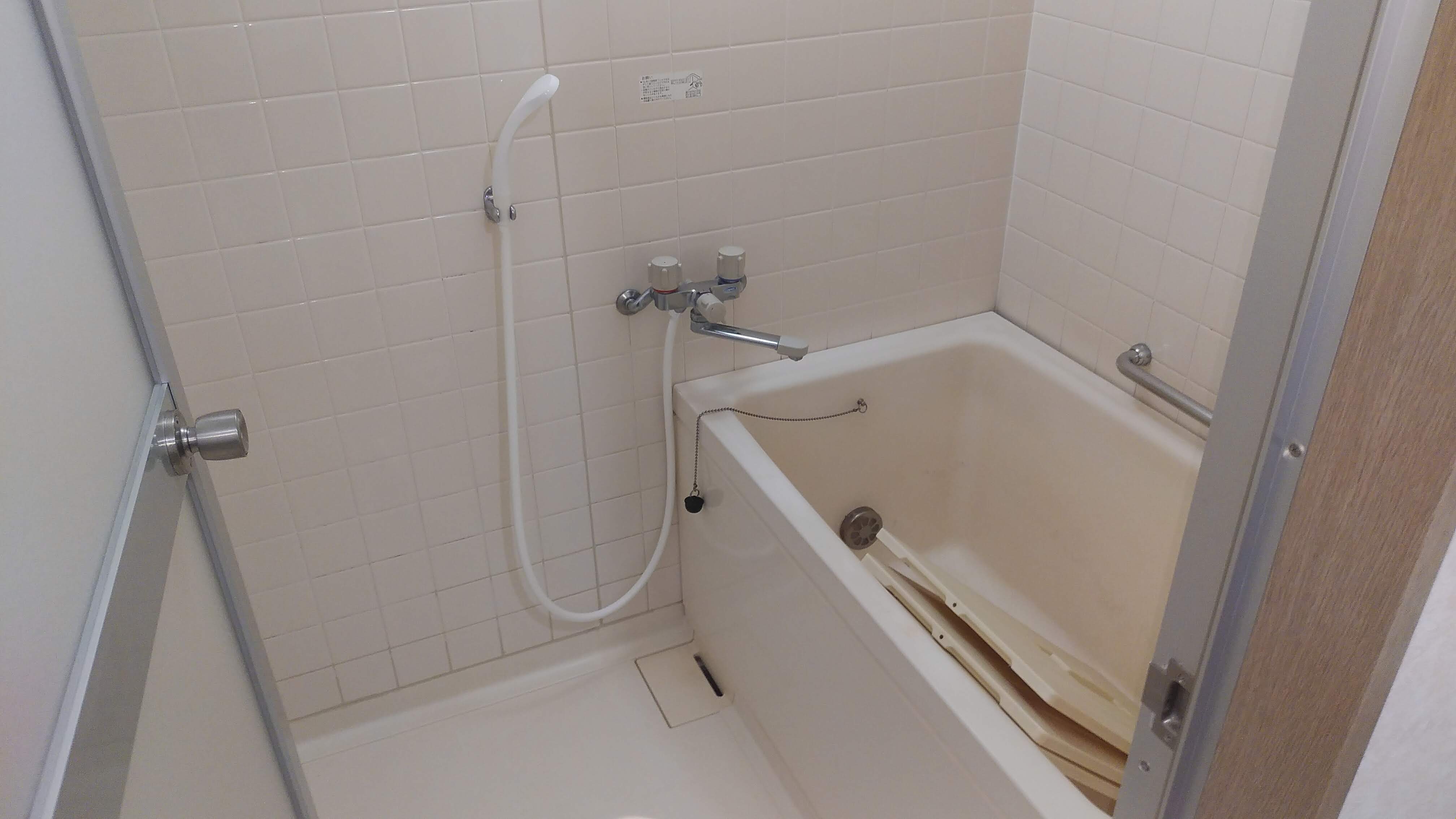 バス・シャワールーム　【参考】同建物内の別のお部屋の画像です