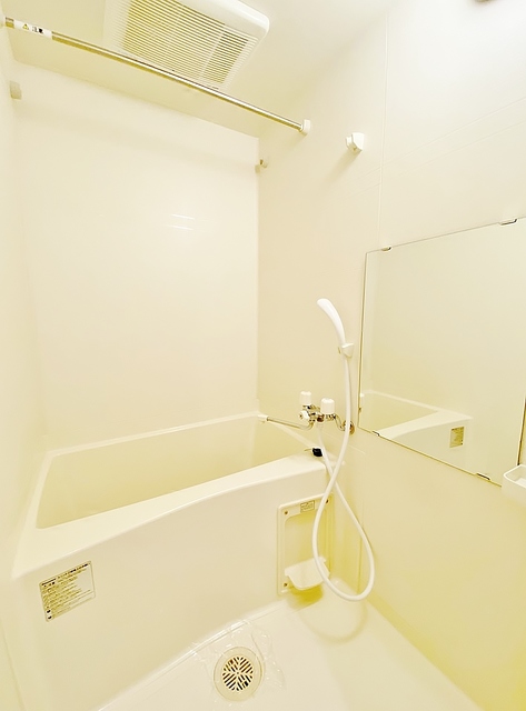 バス・シャワールーム　浴室乾燥・暖房・２４時間換気機能