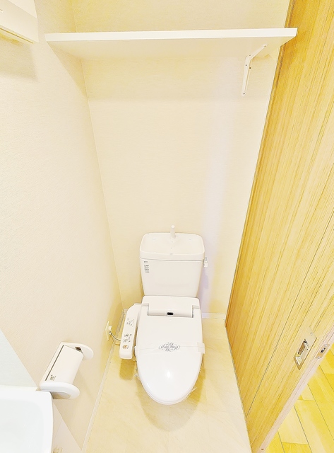 トイレ　暖房便座付シャワートイレ